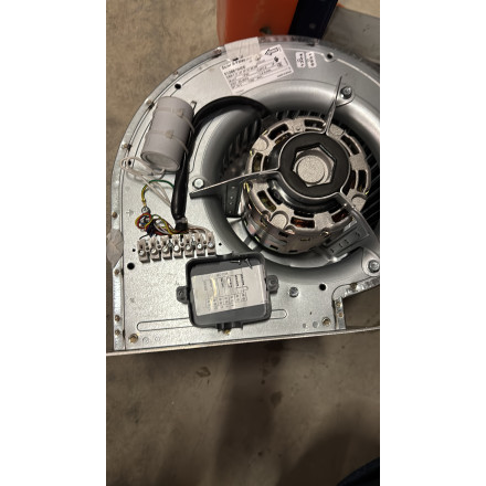 Motor 12/12 6000 m3/h para unidad de extracción de ventilación