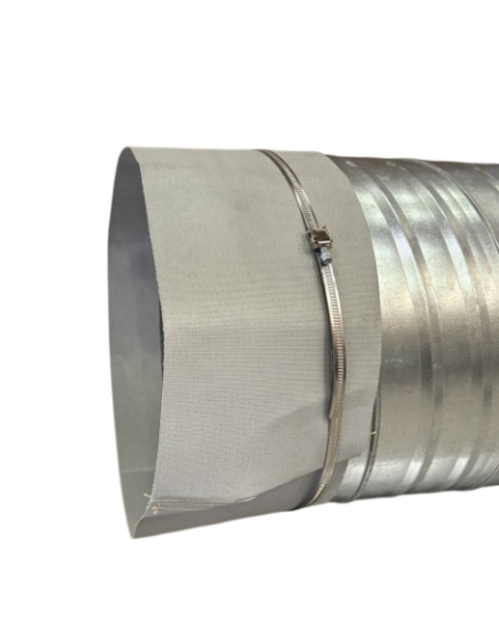 Flexible sleeve for connecting pipes